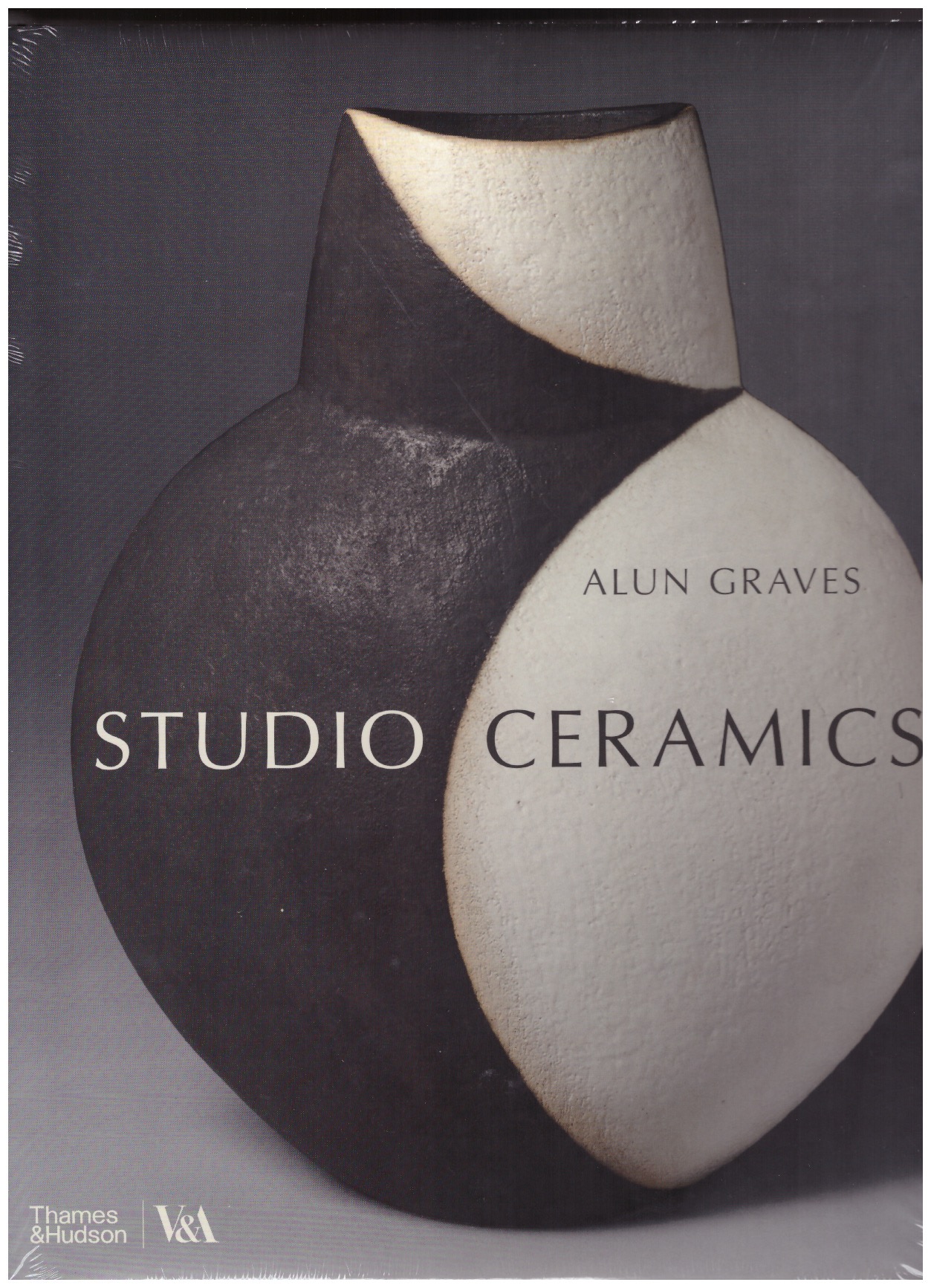 GRAVES, Alun - Studio Ceramics