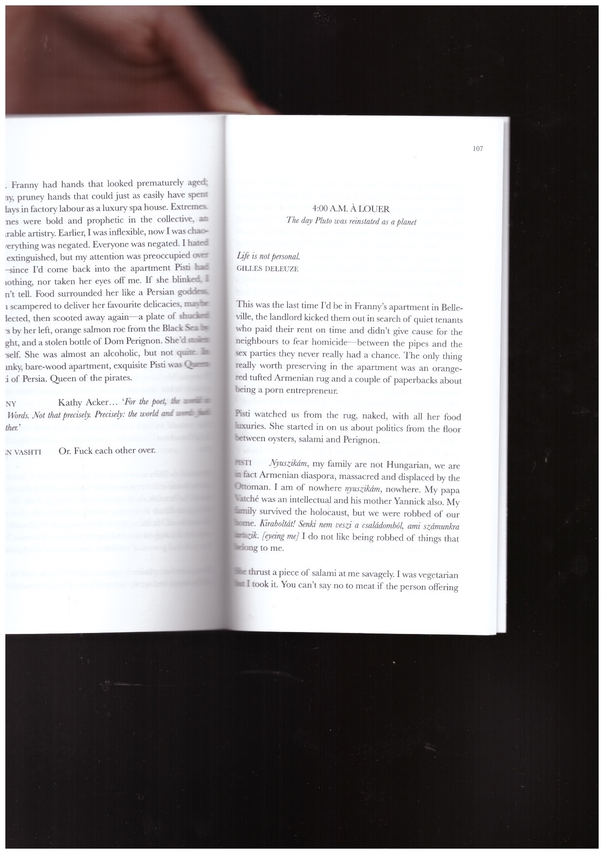 HOY, Estelle - Pisti, 80 rue de Belleville