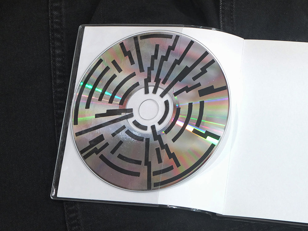Description for Others Things (+ CD )
