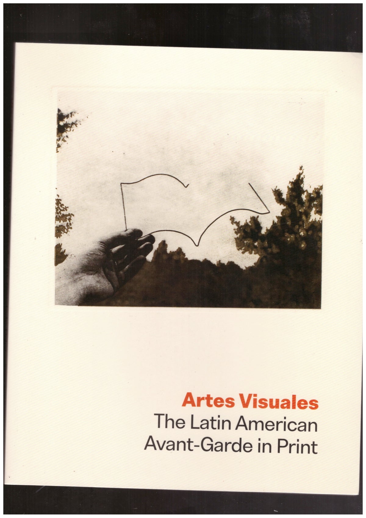 Artes Visuales. The Latin American Avant-Garde in Print