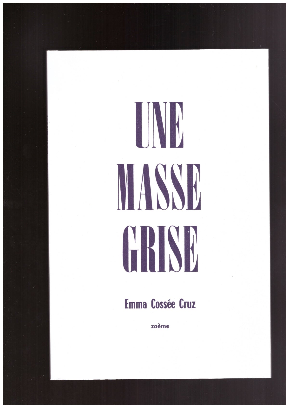 Une masse grise